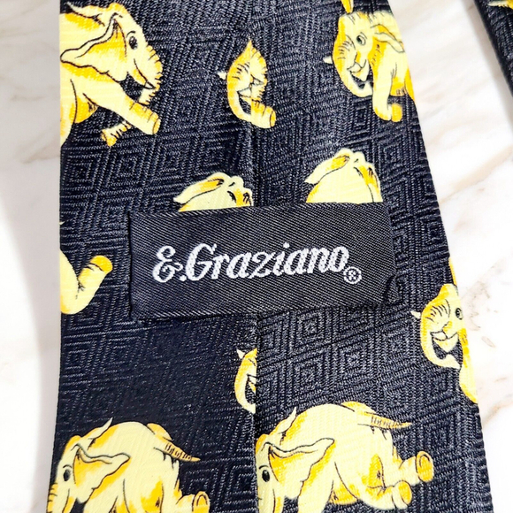 ELEPHANTS All Over Tie Yellow & Black GOP Election Wear - Picture 2 of 3